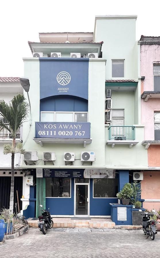 Kos Awany Coliving Ostello Giacarta Esterno foto