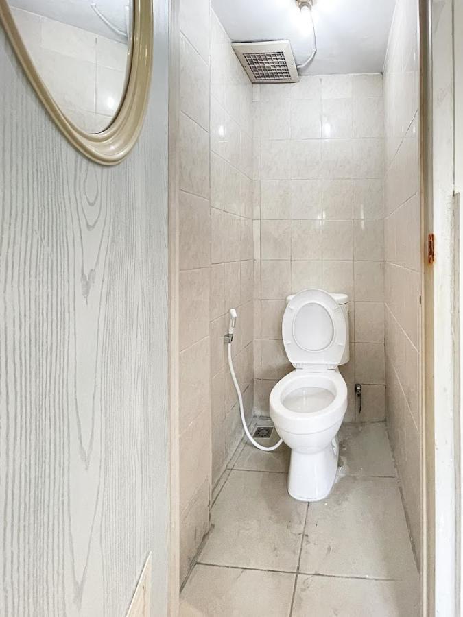 Kos Awany Coliving Ostello Giacarta Esterno foto