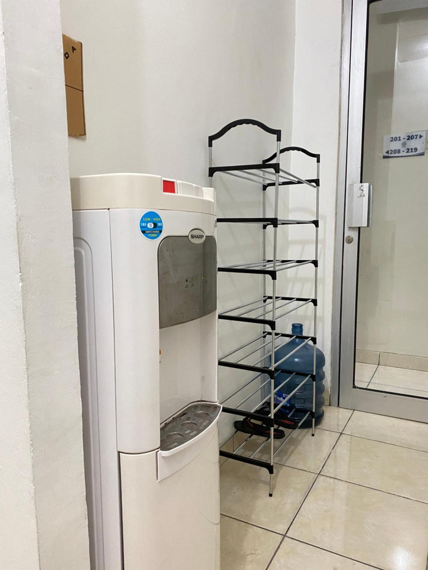 Kos Awany Coliving Ostello Giacarta Esterno foto